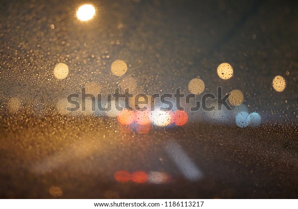 It's
rainy night driving                              
