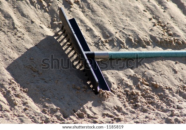 Rake Sand Trap Stock Photo 1185819 | Shutterstock