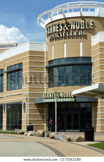 Raleigh Ncunited States 09042018 Barnes Noble Stock Photo Edit