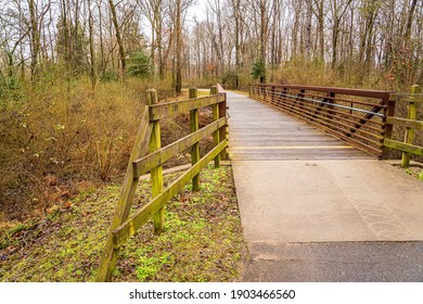 Raleigh, North Carolina USA-01 27 2021: The Neuse River Greenway On A Cloudy, Hazy Winter Morning.