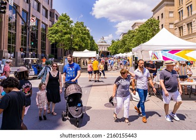 Raleigh, North Carolina USA-05 21 2022: People Of Various Ages Enjoy The Raleigh Artsplosure Art Festival.