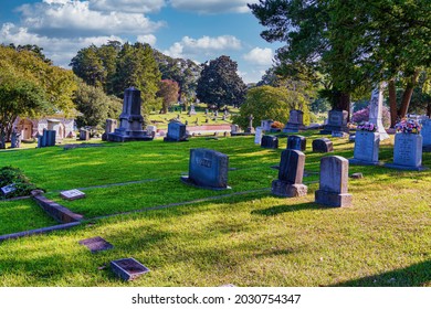 21 Historic Oakwood Cemetery Images, Stock Photos & Vectors | Shutterstock