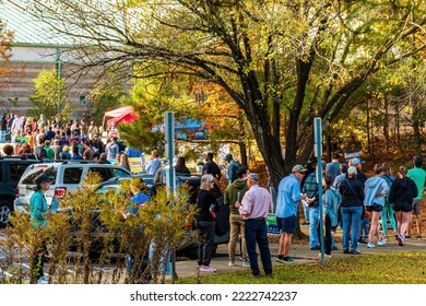 Raleigh, North Carolina USA-11 05 2022: A Large Crowd Of People Turned Out For Early Voting At The Lake Lynn Community Center.