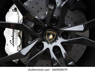 RALEIGH,NC USA - 09-04-2019: Closeup Of A Lamborghini Sportscar Wheel And Tire, With The Bull Logo In The Center