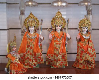 Rama Laxman Sita And Hanuman Deity Statue.