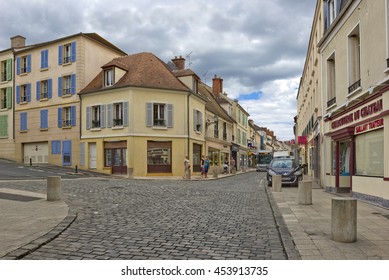 Rambouillet France July 29 2015 Rue Stock Photo 453913735  Shutterstock