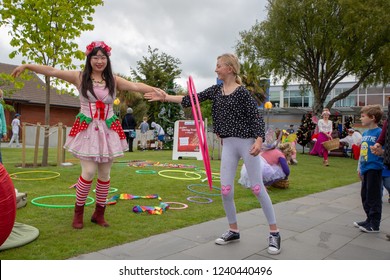 Rangiora, New Zealand - November 23 2018: A Street Performer Entertains People At The Christmas Street Market Event 