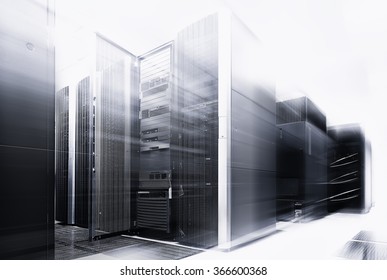 Ranks Modern Supercomputers In Computational Data Center With Motion Black And White