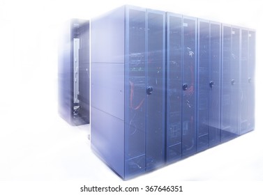 ranks modern supercomputers in computational data center