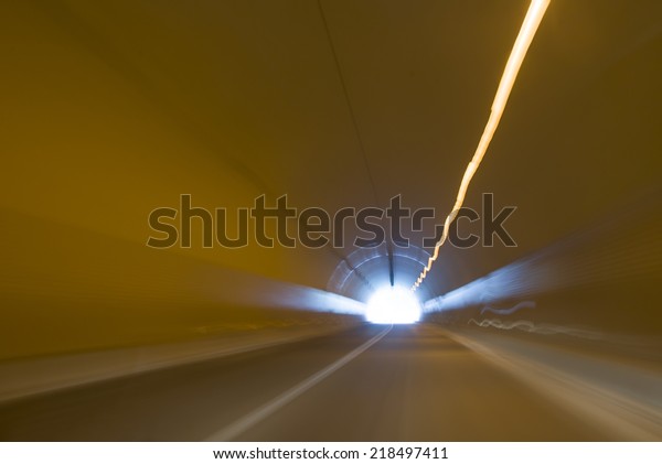 Rapid car tunnel\
