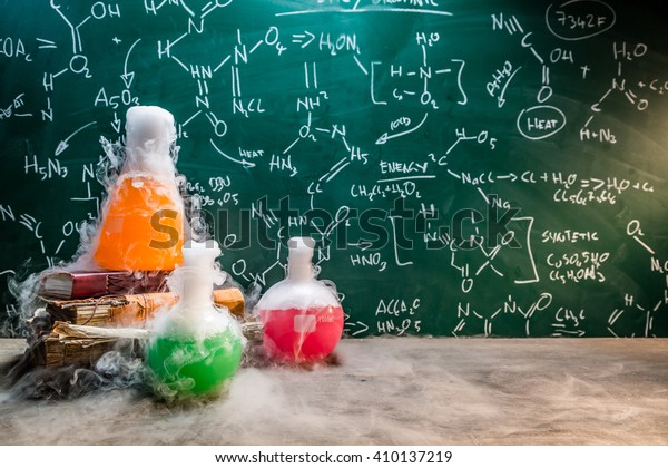 Rapid chemical\
reaction on chemistry\
lessons