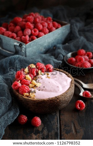 Similar – Himbeeren Smoothie Schüsseln