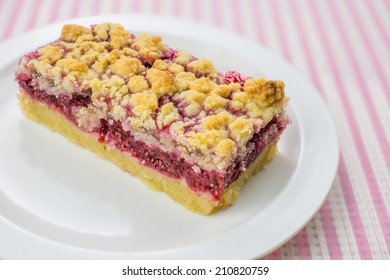 Raspberry Crumble Cake