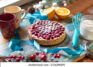 
raspberry pie 
with oranges and tea