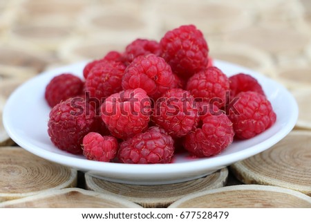 Raspberry plate