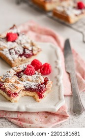 Raspberry Shortbread Crumble Cookie Bars