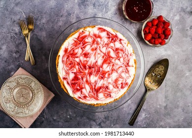 Raspberry Swirl Cheesecake With Graham Cracker Crust