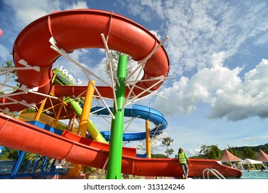 502 Aquaventure waterpark Images, Stock Photos & Vectors | Shutterstock