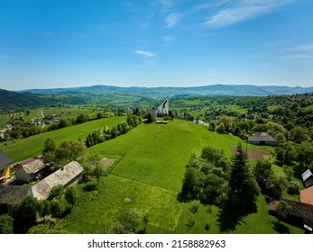 Raticov vrch v Hriňovej, Slovensko - Shutterstock ID 2158882963