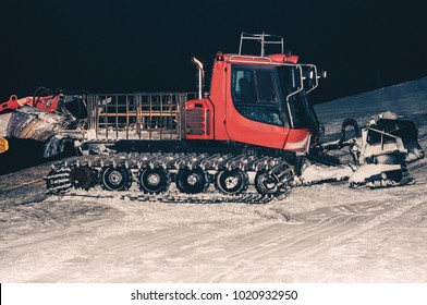 Ratrack Snow Grooming Machine Prepares Slopes Stock Photo (Edit Now ...