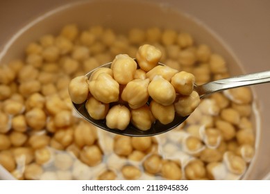 Raw Chickpeas Pre-soaked For Cooking, Chickpeas Soaked In Water And Swollen, Close-up Raw Chickpea Grains,