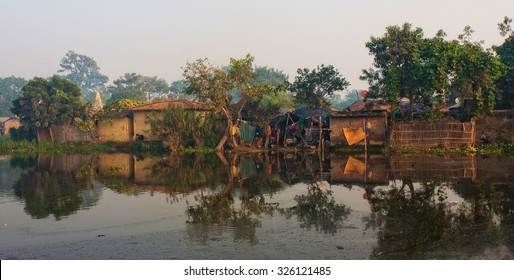 RAXAUL - NOV 7: Houses of a poor Indian town on Nov 7, 2013 in Raxaul, Bihar state, India. Bihar is one of the poorest states in India. The per capita income is about 300 dollars.