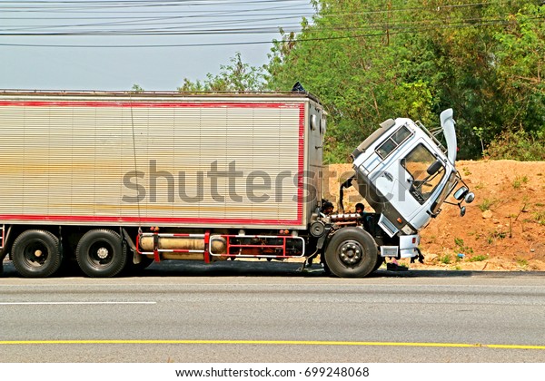 RAYONG-THAILAND-FEBRUARY 18 : The
Transportation truck on the road, February 18, 2016 Rayong
Province,
Thailand