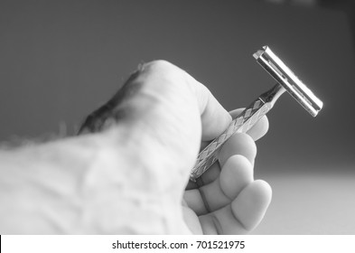 A razor