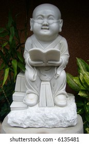 reading buddha
