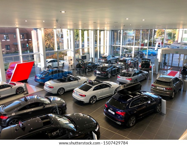 READING, UK -\
SEPTEMBER 18, 2019: Display cars inside an Audi showroom at a\
dealership in Reading, Berkshire,\
UK.