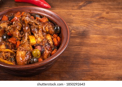 الطبخ المغربي الطحين المغربي Ready-algerian-tajine-chicken-vegetables-260nw-1850292643