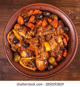  "‫طاجين اللحم‬‎" - صفحة 3 Ready-algerian-tajine-chicken-vegetables-260nw-1850292829