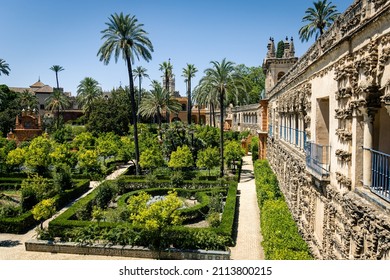 Real Alcazar Destination Spain Sevilla Gardens