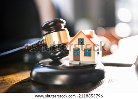 Real Estate Arbitration Law. Closing House Auction