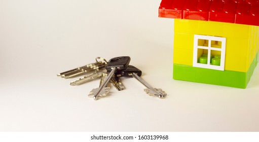 toy keys that look real