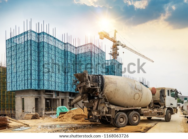 Real estate construction\
site