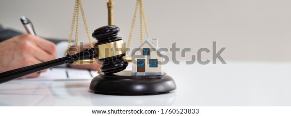 Real Estate\
Lawyer And House Foreclosure\
Law