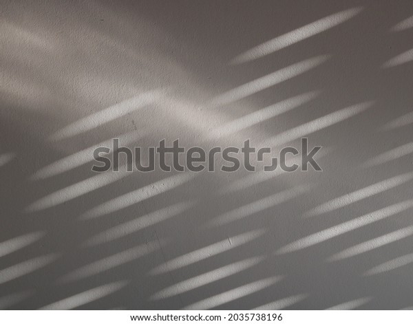 Realistic\
Window light and shadow on wall\
aesthetic