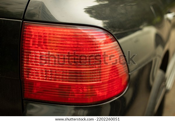 Rear car signal. Headlight\
machine. Transport details. Light source on road. Rear turn\
signal.