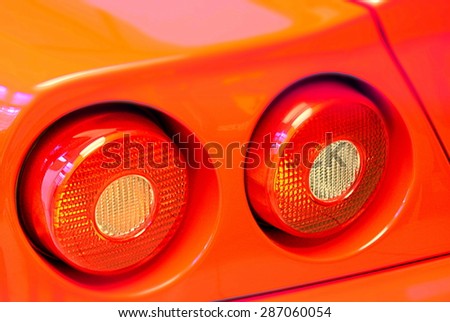 Rear round red light