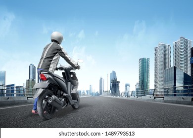 1,799 Pushing motorbike Images, Stock Photos & Vectors | Shutterstock