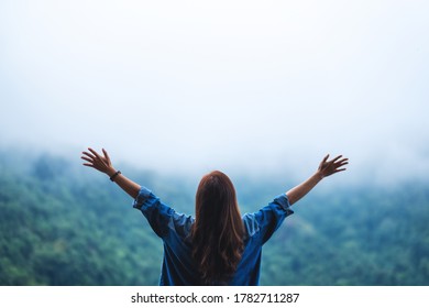 130,763 Open Arms Woman Images, Stock Photos & Vectors | Shutterstock