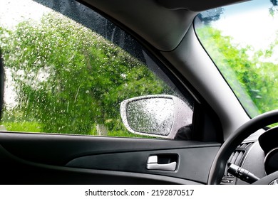 2,371 Car rain rear view mirror Images, Stock Photos & Vectors ...