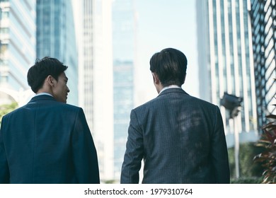 15,479 Man Asian Back View Images, Stock Photos & Vectors | Shutterstock