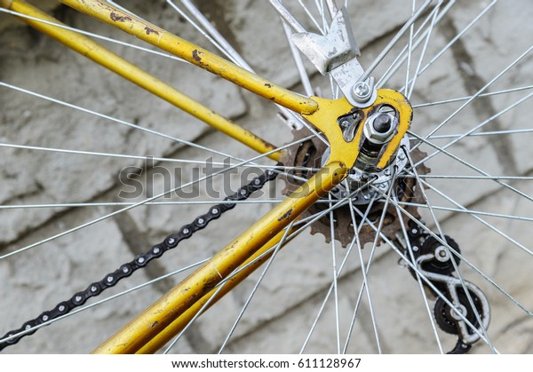 rear bike wheel with gears