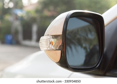Rear-view mirror is broken