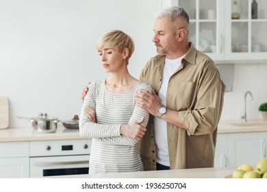 Reassuring spouse after quarrel or bad news, human emotions and problems in family relationships at home