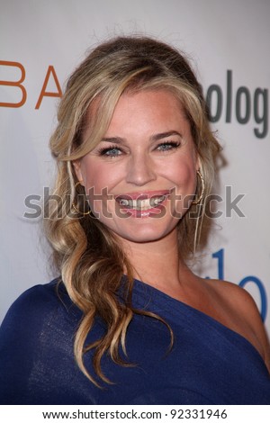 Are rebecca romijn breasts scandal! Rebecca romijn breasts
