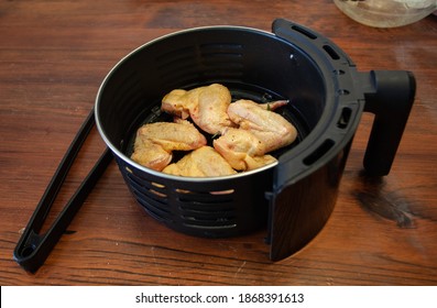 Recipe Of Fried Chicken Wings With An Air Fryer.