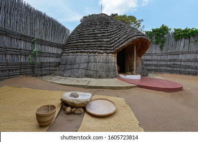 Reconstruction Of The King Of Rwanda's Palace At Nyanza In Rukari Ancient History Museum. Rwanda